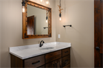 Small Bathroom? Here’s How to Maximize Space and Style