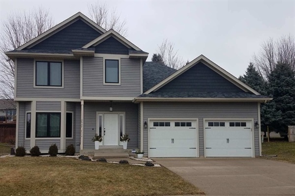Vinyl vs. Fiber Cement vs. Engineered Wood: Which Siding Is Best for Minnesota Homes?